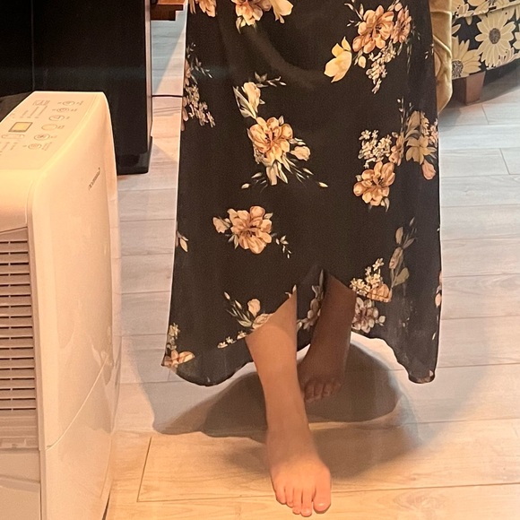 Garage Floral Dress - Picture 3 of 3